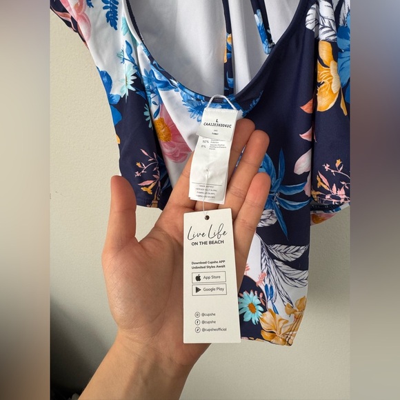 Elegant Sunny Flower Ruffled Lace-Back One Piece Swimsuit Size L NWT - Picture 8 of 14